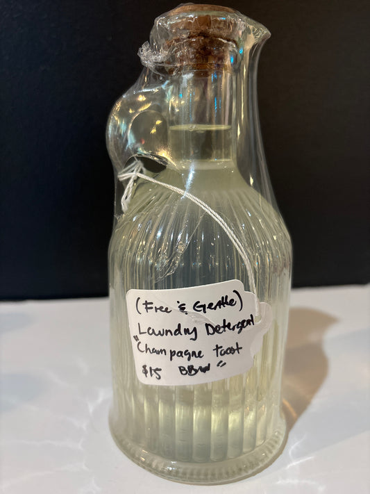 (Free & Gentle) Laundry Detergent: Champagne Toast
